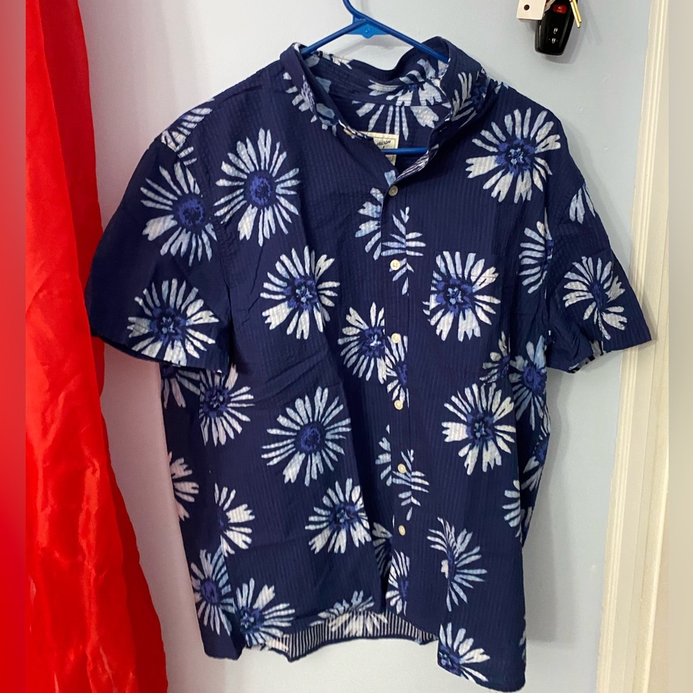 American Eagle Button Down Shirt